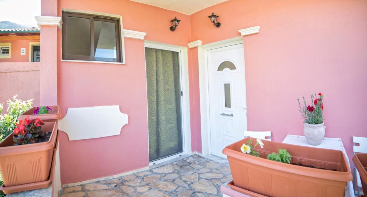 Efi Apartments Agios Gordios  Exteriör bild