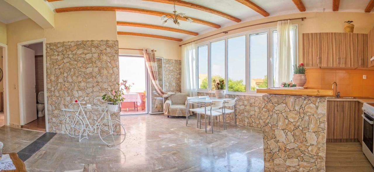 Efi Apartments Agios Gordios  Exteriör bild