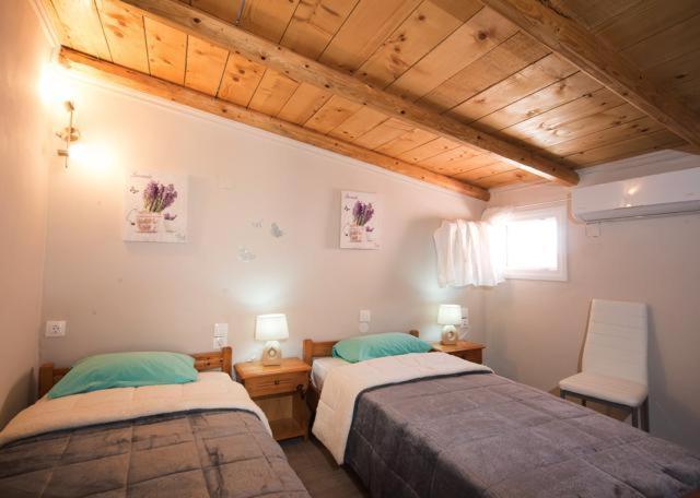Efi Apartments Agios Gordios  Exteriör bild