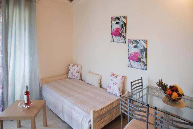Efi Apartments Agios Gordios  Exteriör bild