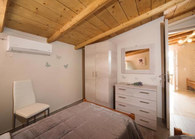 Efi Apartments Agios Gordios  Exteriör bild
