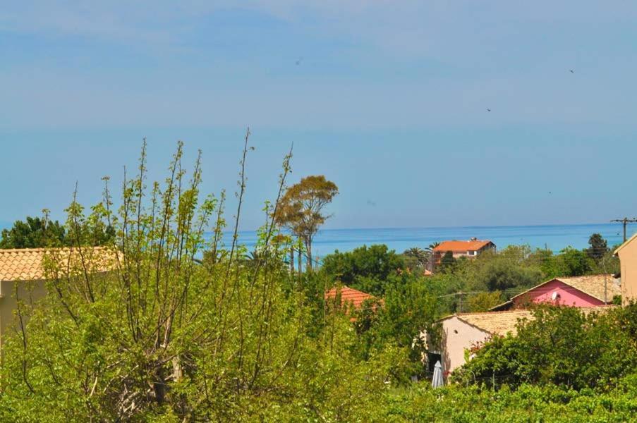Efi Apartments Agios Gordios  Exteriör bild