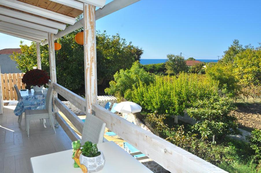 Efi Apartments Agios Gordios  Exteriör bild
