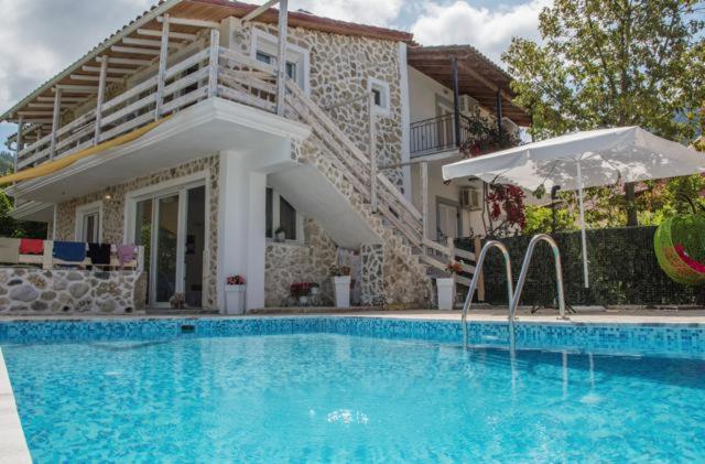 Efi Apartments Agios Gordios  Exteriör bild