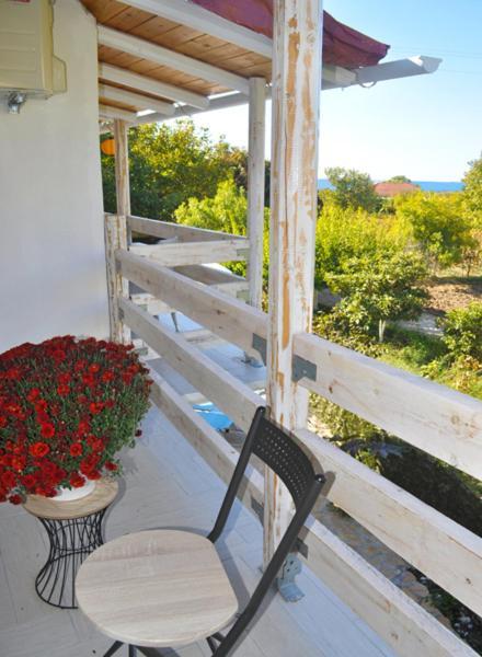 Efi Apartments Agios Gordios  Exteriör bild