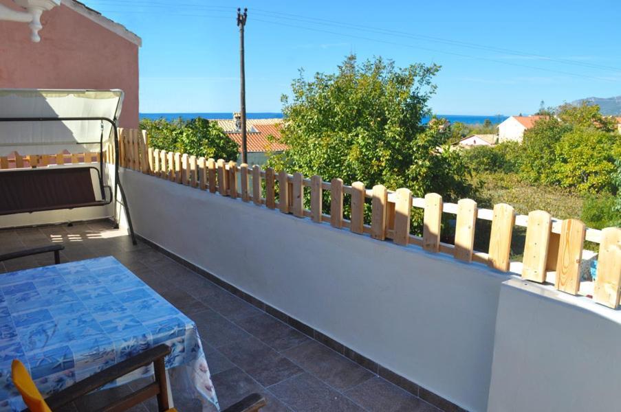 Efi Apartments Agios Gordios  Exteriör bild
